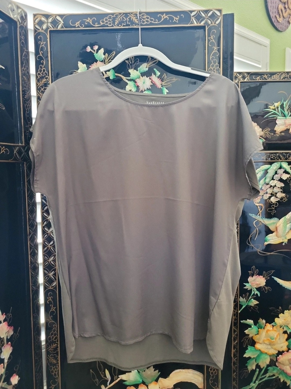 Van Heusen Gray Short Sleeve Blouse